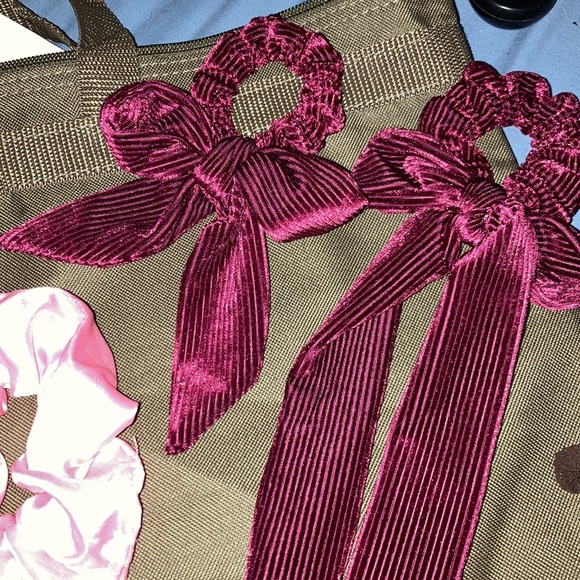 ๐HAIR Accessories๐ - Picture 13 of 17